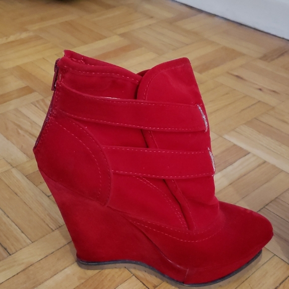 Wedges - Picture 2 of 6